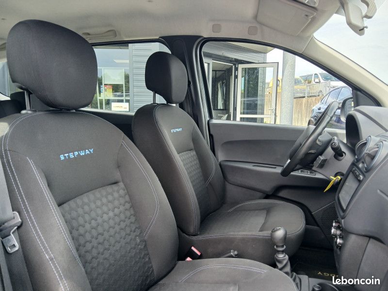Dacia LODGY 1.5 DCI 110CH STEPWAY EURO6 7 PLACES (image 5)