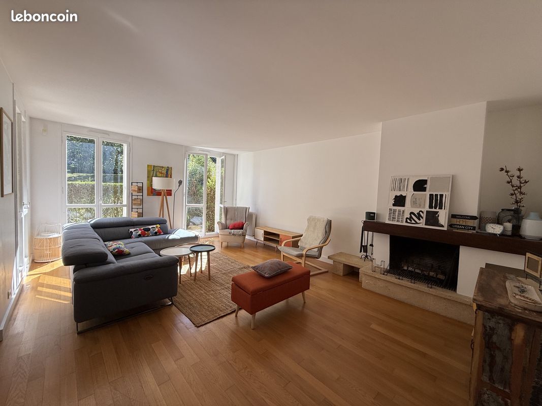 Appartement 4 pièces 118 m² · à Louveciennes · 118 m² · 1 850 €/mois