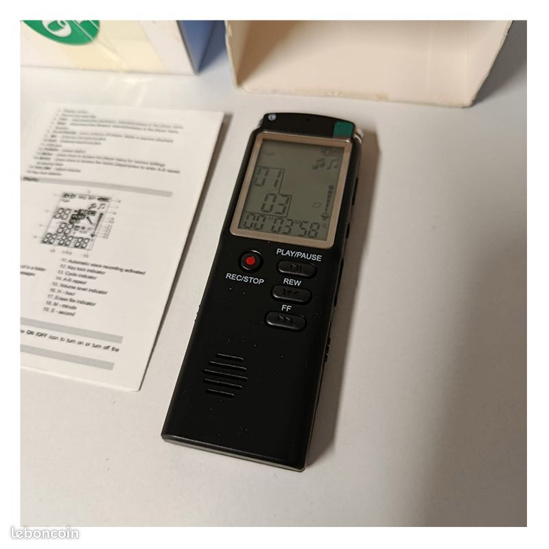 Vegena Mini Dictaphone 16Go - Enregistreur Vocal Numérique Avec Réduction Bruit