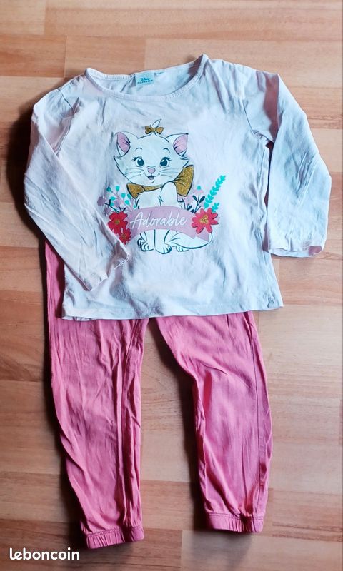 Pyjama. Fille. 4 ans (image 1)