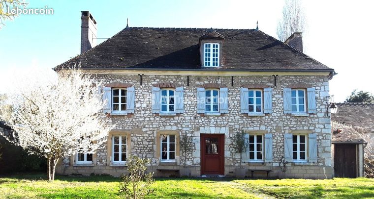 Maison 17 pièces 374 m²