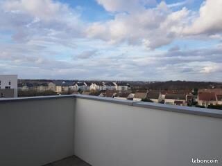Appartement 1 pièce 30 m² · à Jouy-le-Moutier · 30 m² · 654 €/mois