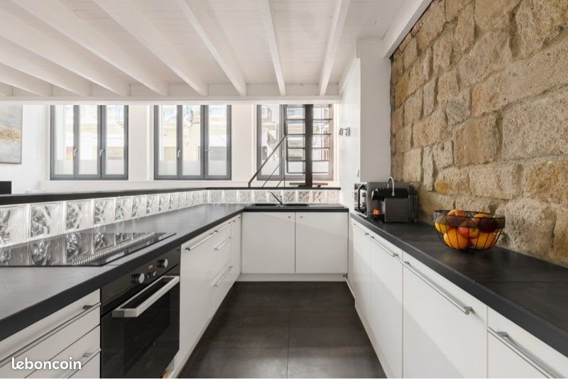 Appartement 2 pièces 80 m² · à Saint-Étienne · 80 m² · 895 €