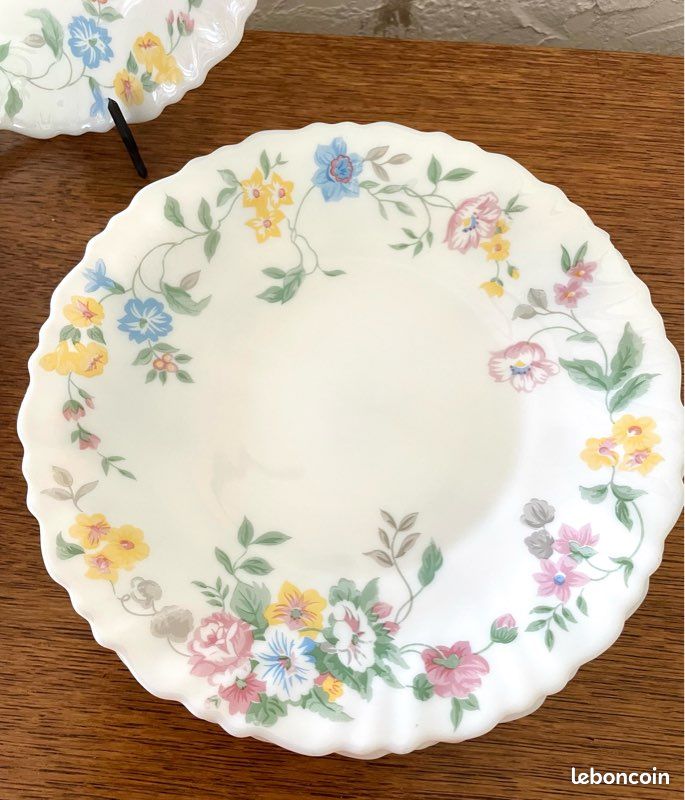 10 assiettes à dessert Arcopal à fleurs (image 2)