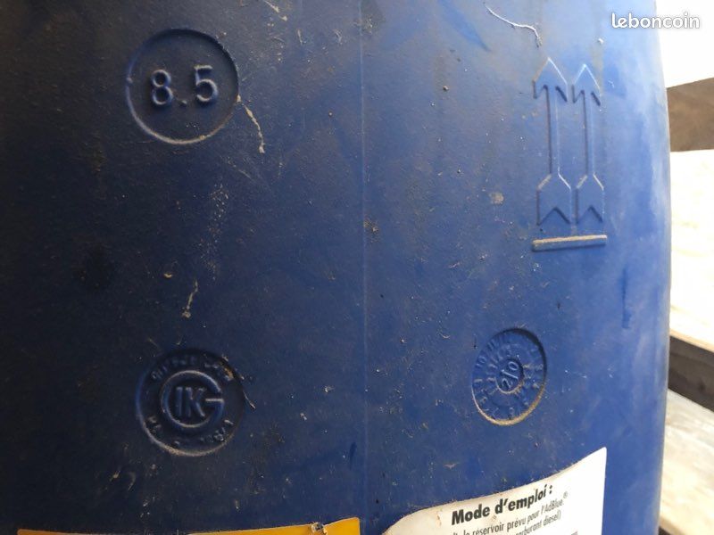 Fûts plastique PEHD 220L 2 bondes (image 3)