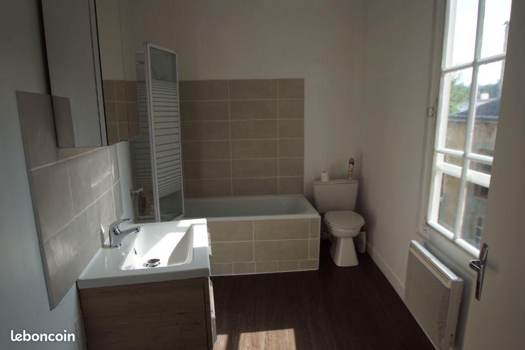 Studio 1 pièce 23 m² - Poitiers 86000 (image principale 2)