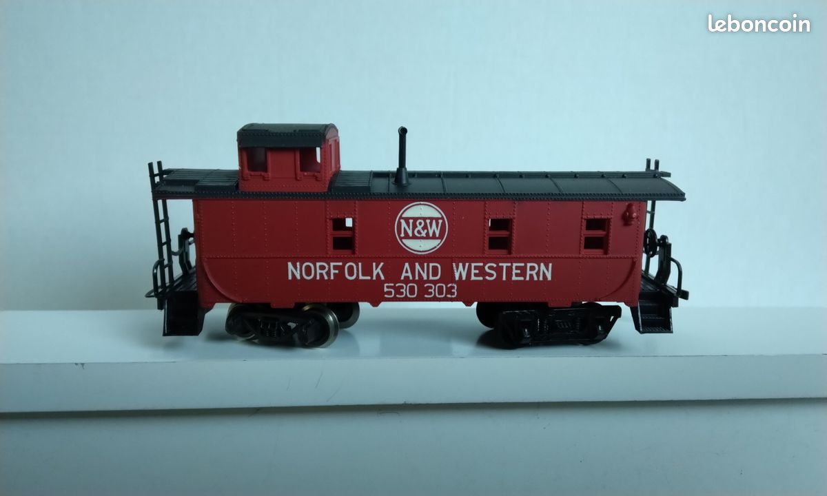 Rivarossi ho wagon m& w norfolk and western 530 303 (image 1)
