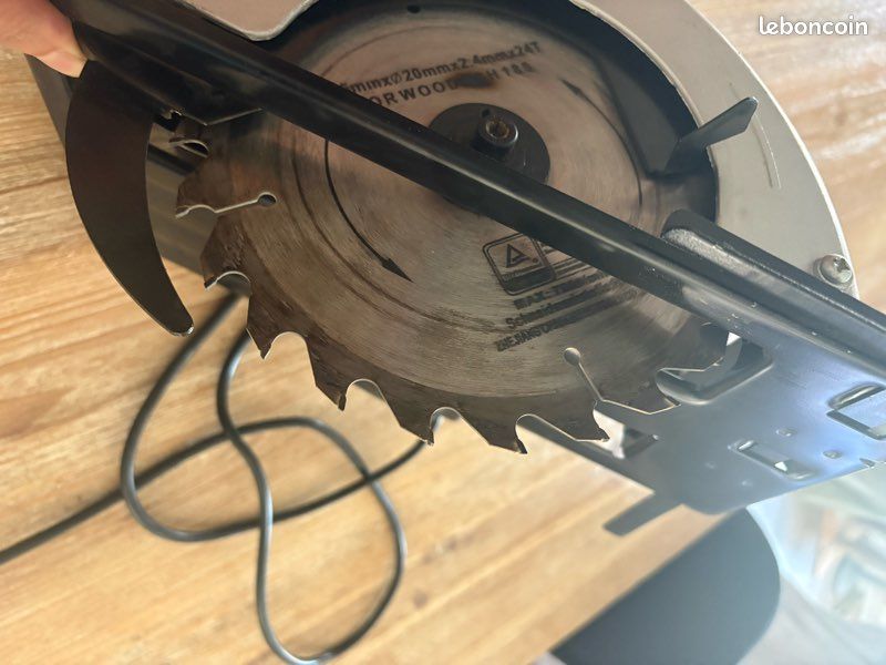 Scie circulaire 1200w (image 4)