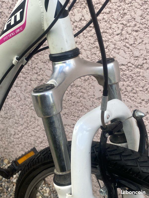 VTC NAKAMURA FIT 100 26 pouces Taille M Randonnée Femme Vélos