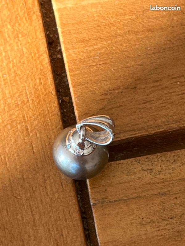 Pendentif Perle De Tahiti Grise - Diamètre 10 Mm Sur Bélière En Or Gris - Neuf Avec étiquettes