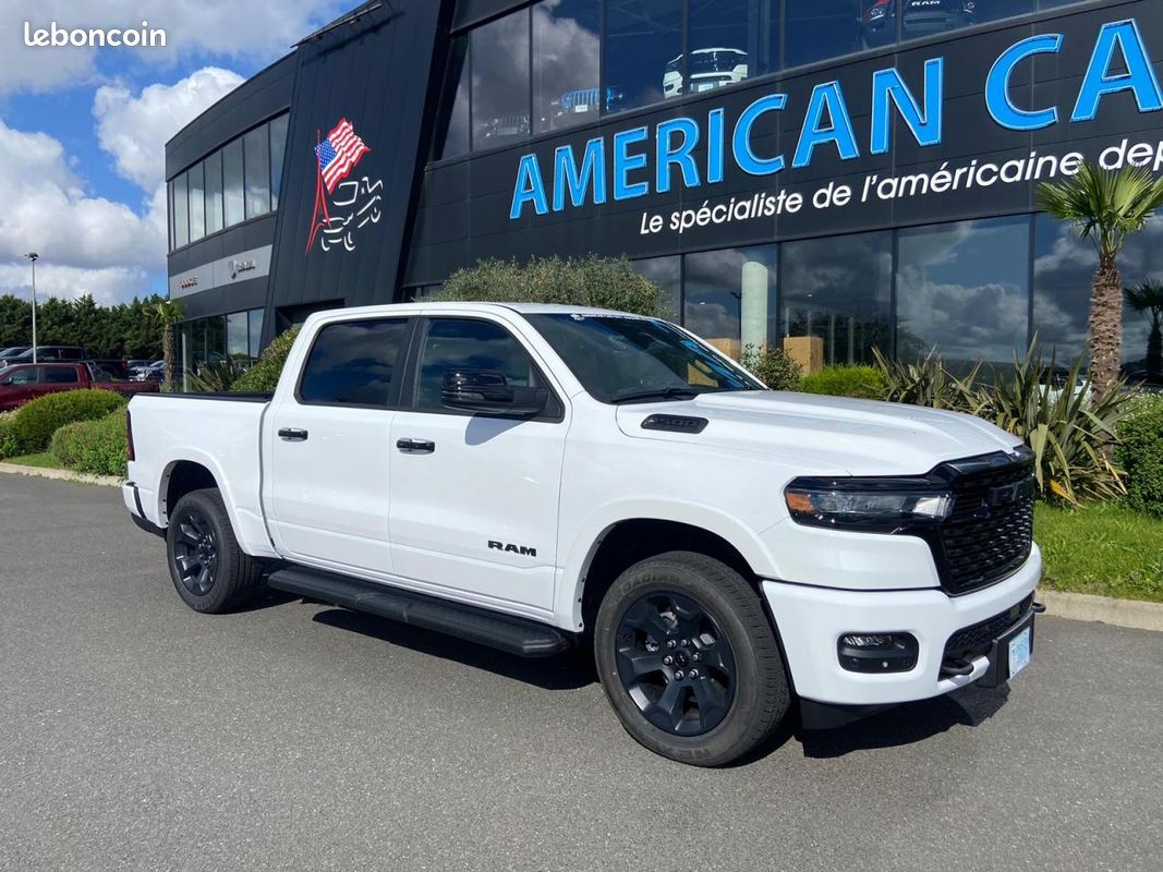 Dodge ram 1500 crew cab bighorn night edition (image 6)
