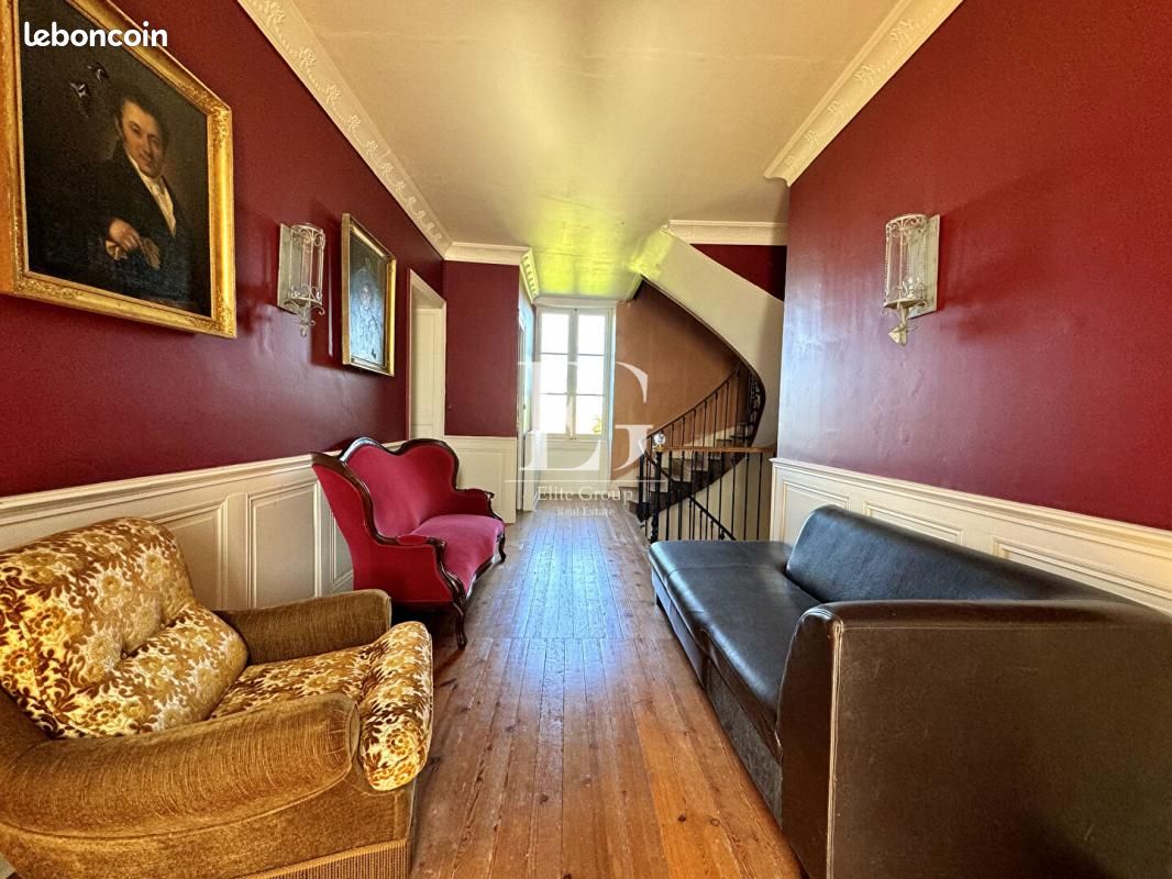 Maison 7 pièces 260 m² - Vars 16330 (image principale 10)