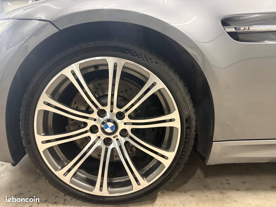 BMW M3 Coupe E92 boite mécanique V8 420cv / Entretien complet disponible (image 9)