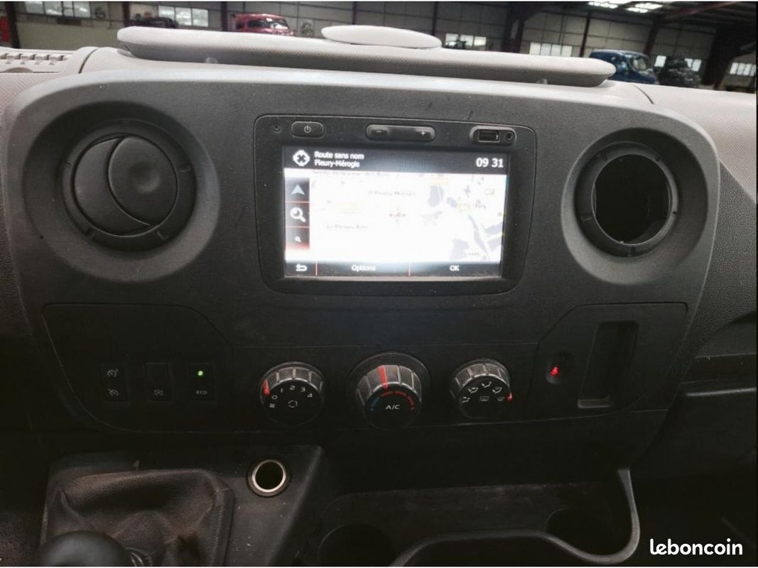 Renault master fgn trac f3500 l2h2 energy dci 135 grand confort (image 7)