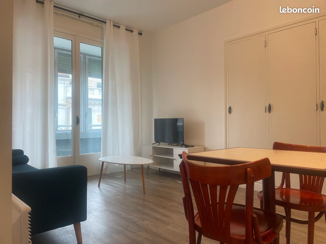 Appartement 2 pièces 45 m² · à Vichy · 45 m² · 950 €