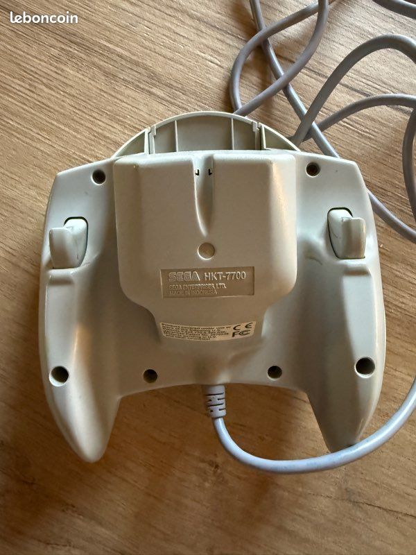 Manette officielle Dreamcast en boîte - Retro Game Place