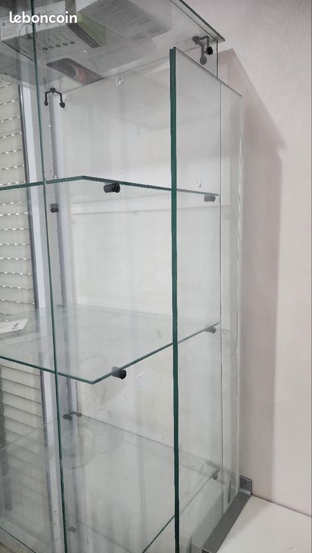 Vitrine (image 1)