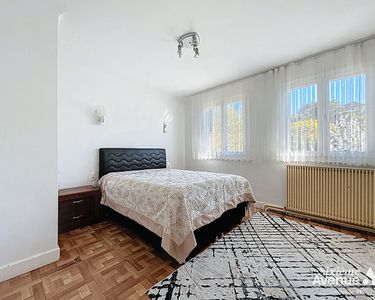 Maison 330 000 € - 96 m²