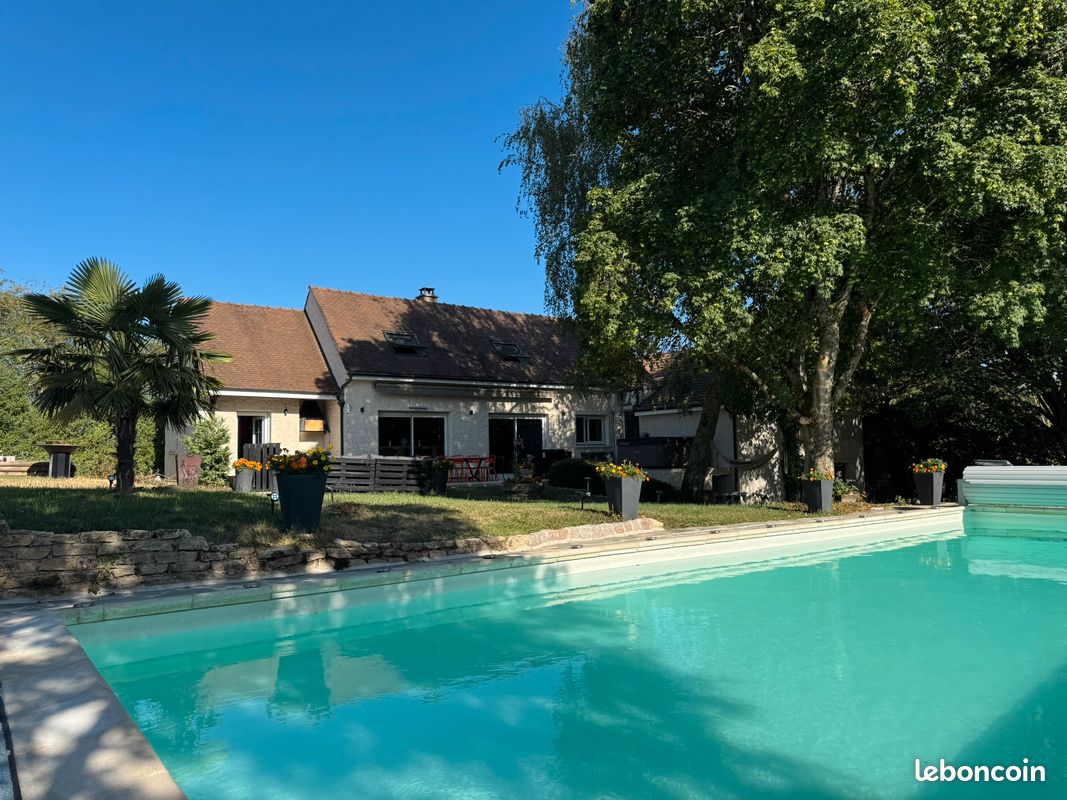 Maison 10 pièces 260 m² · à Avallon · 260 m² · 790 000 €