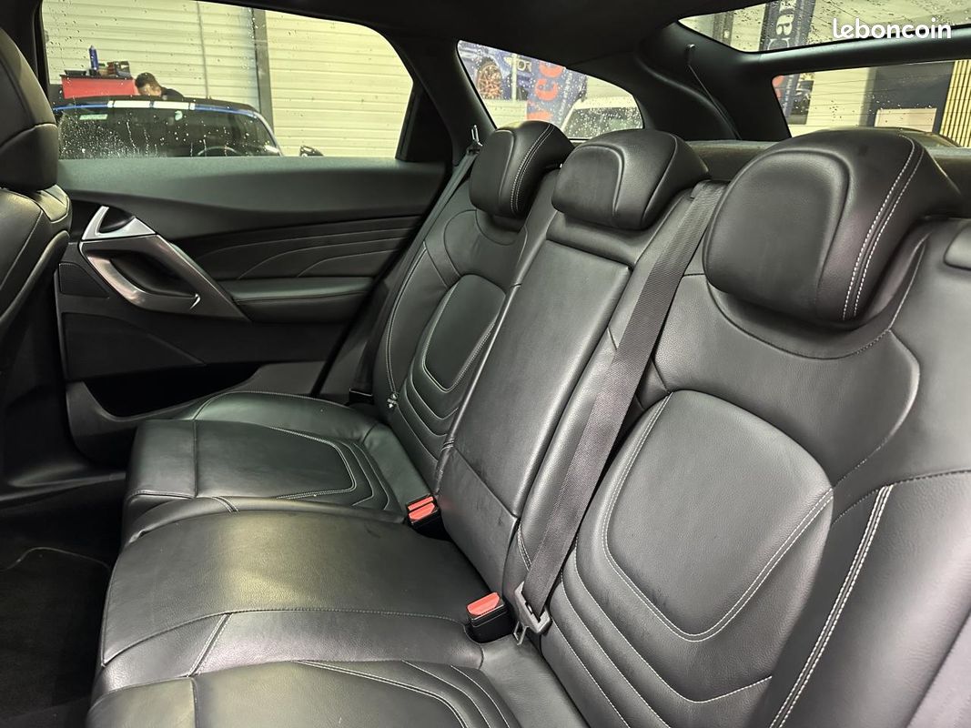 DS DS5 2.0 BlueHDi 16V 180 BV EAT6 BERLINE Sport Chic (image 32)