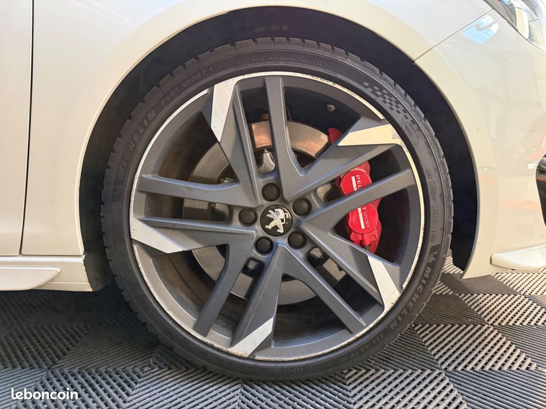 PEUGEOT 308 1.6 THP 270ch GTI BY-PEUGEOT-SPORT (image 11)