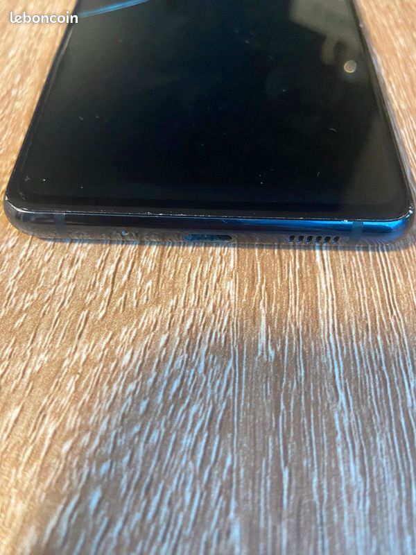 Samsung s20 fe (image 3)