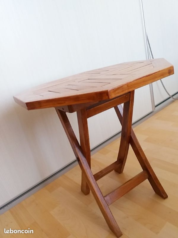 Table guéridon en teck (image 1)