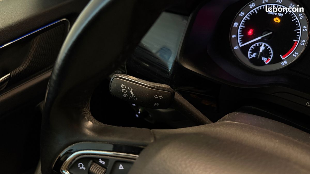 Skoda kodiaq 2.0 tdi 150 scr active 4x2 dsg bva + crochet d'attelage + camera 360 + 4 pneus (image 28)
