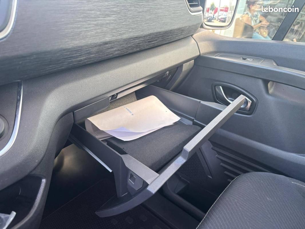 Nissan Primastar COMBI L1H1 3.0t 2.0 dCi 150 S/S BVM Tekna (image 28)
