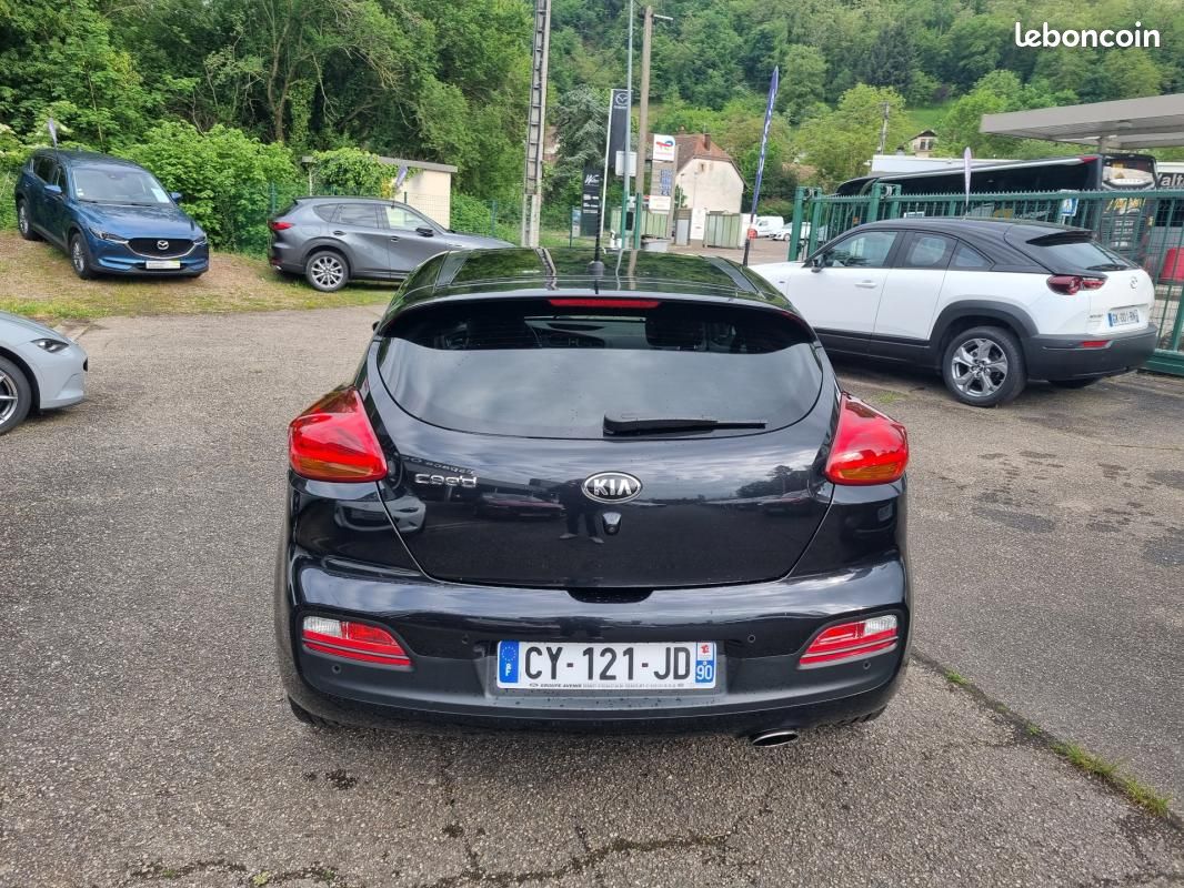 Kia Cee'd 1.6L GDI 135 ch BVM6 Premium (image 15)