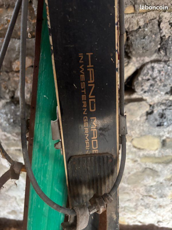 Ski ancien (image 2)