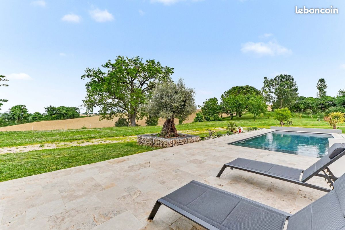 Propriété 8 pièces 334 m² (image 22)