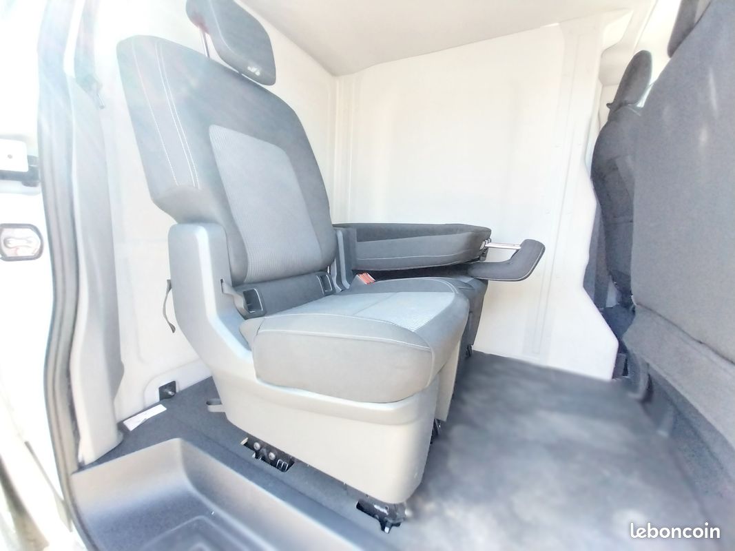 37.200 HT - TRANSPORTER Procab 5 places - TDi 150ch BVA8 (image 7)