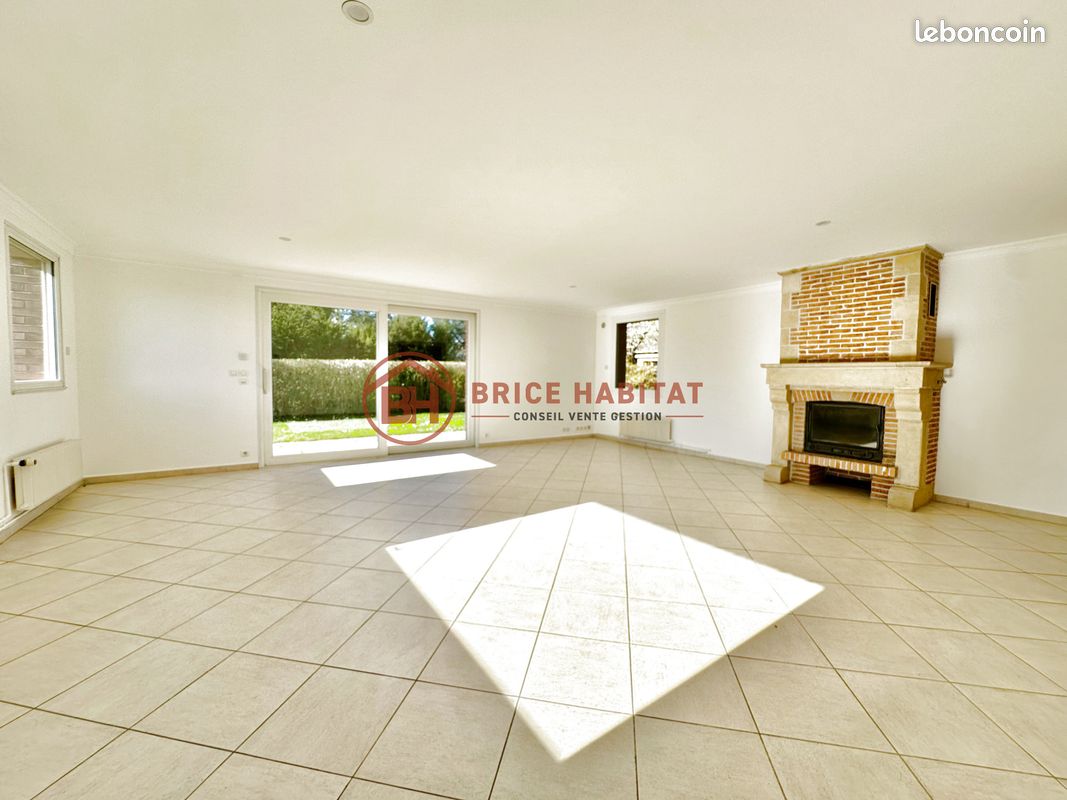 Maison 7 pièces 198 m² · à Villeneuve-d'Ascq · 198 m² · 1 980 €