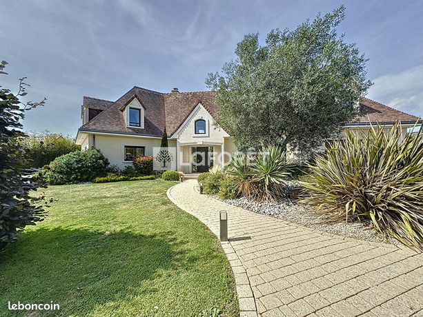 Maison 15 pièces 453 m²