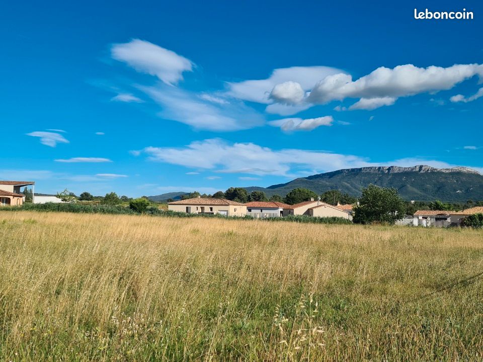 Terrain 500 m² · à Pourrières · 195 000 €