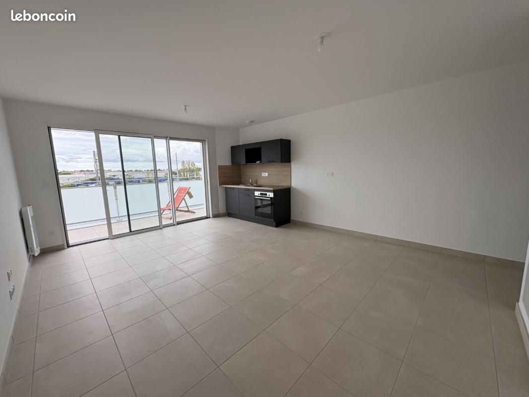 Appartement 2 pièces 51 m² · à Saint-Gilles-Croix-de-Vie · 51 m² · 650 €/mois