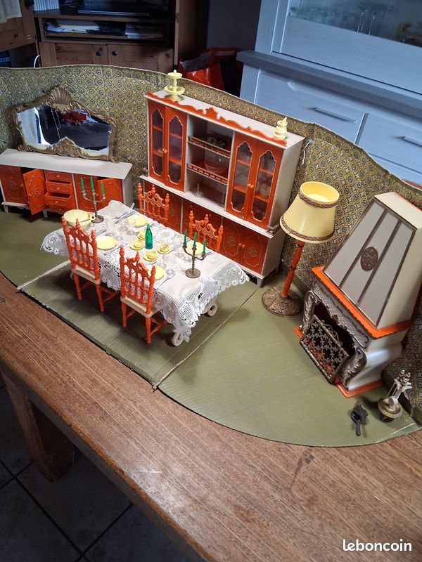 Mini Lit De Poupée – Accessoire Meuble Chambre – Bois Décoré – Motifs Floraux – Pour Maison De Poupée 1/12