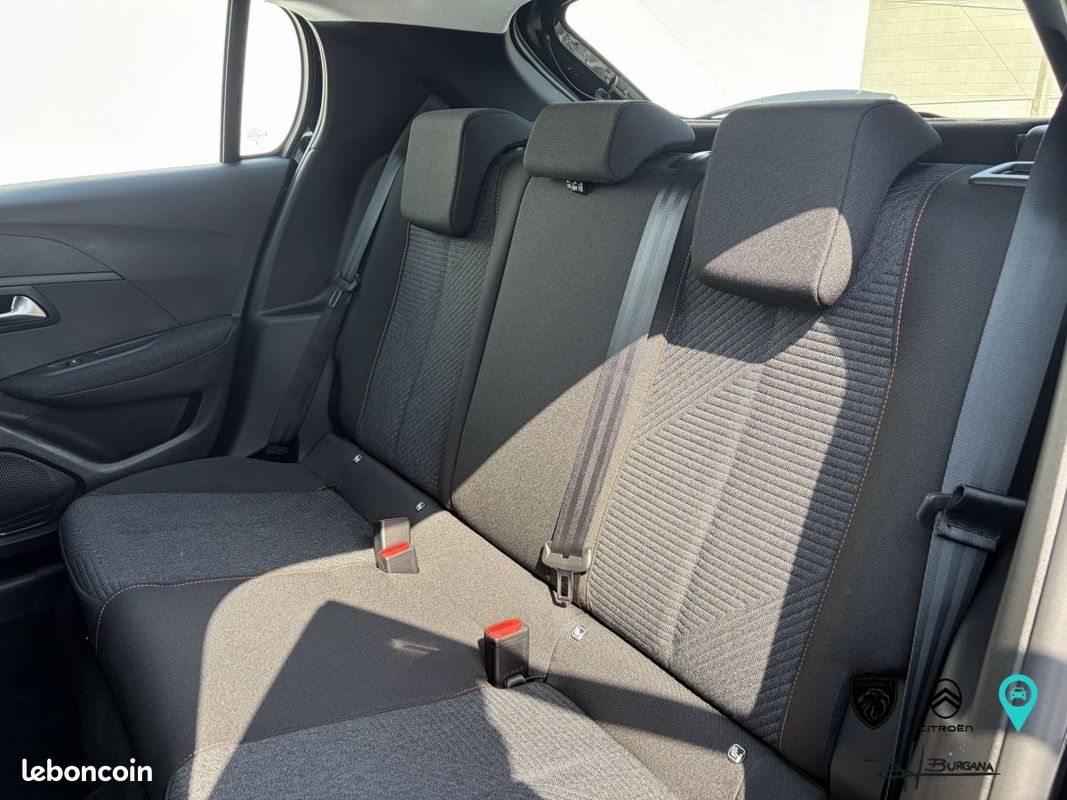 Peugeot 208 (2) Turbo 100 ch Style (image 16)