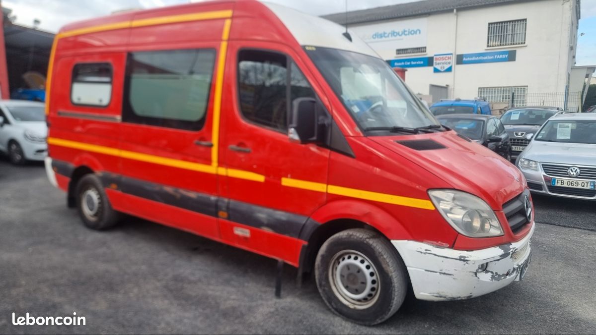 Mercedes-benz sprinter 2.2l cdi 130cv boite auto (image 2)