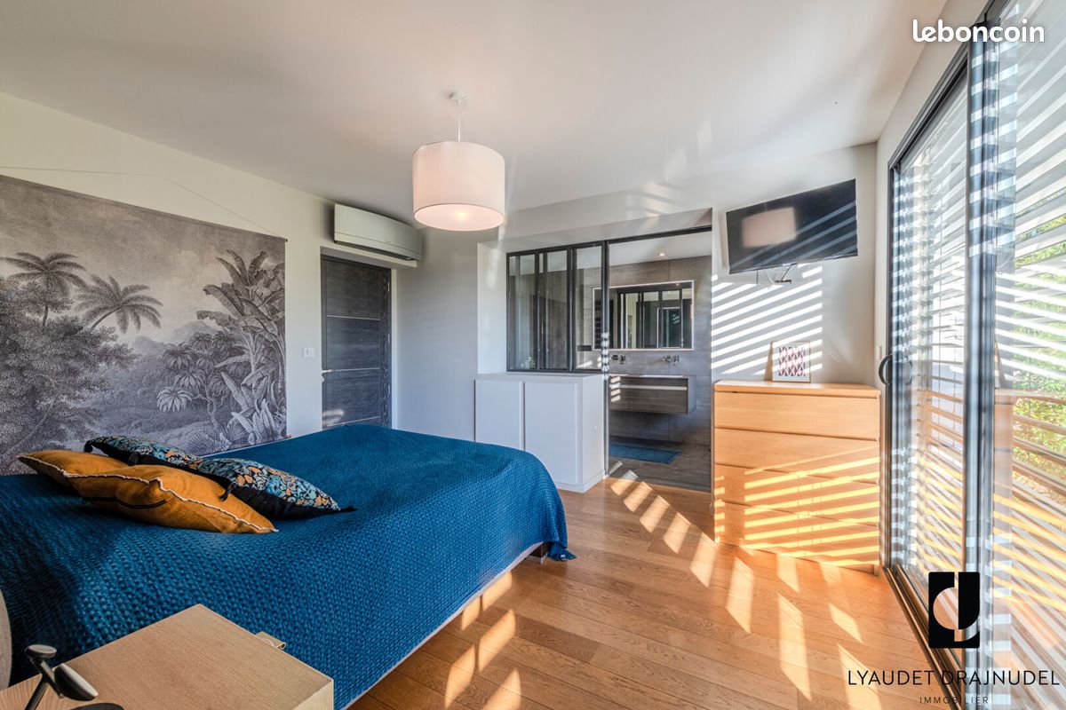 Propriété 5 pièces 172 m² (image 14)