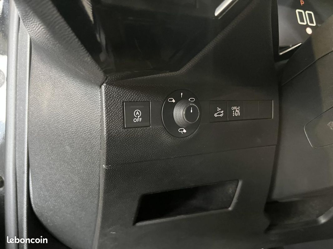 DS DS 7 CROSSBACK 2.0 BlueHDi - 180 - BV EAT8 Performance Line (image 26)