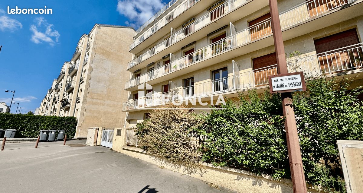 Appartement 1 pièce 18 m² · à Versailles · 18 m² · 724 €