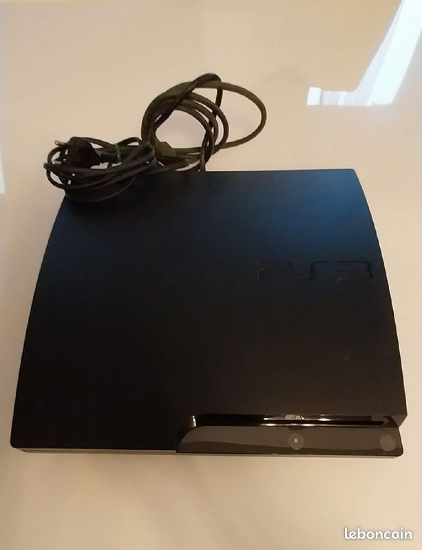 Vends une console PS3 (image 1)