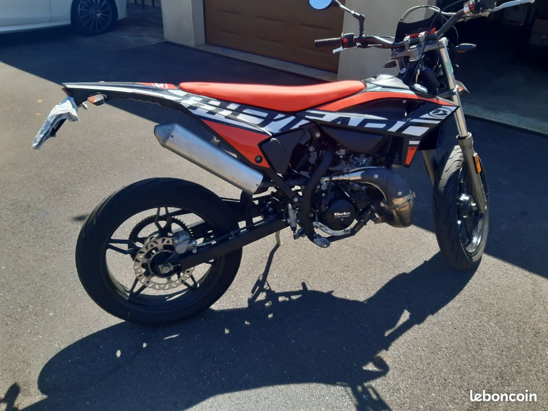 BETA 50cc Super Motard (image 2)