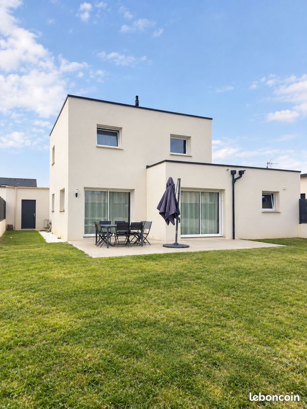 Maison 5 pièces 111 m² · à Saint-Divy · 111 m² · 318 000 €