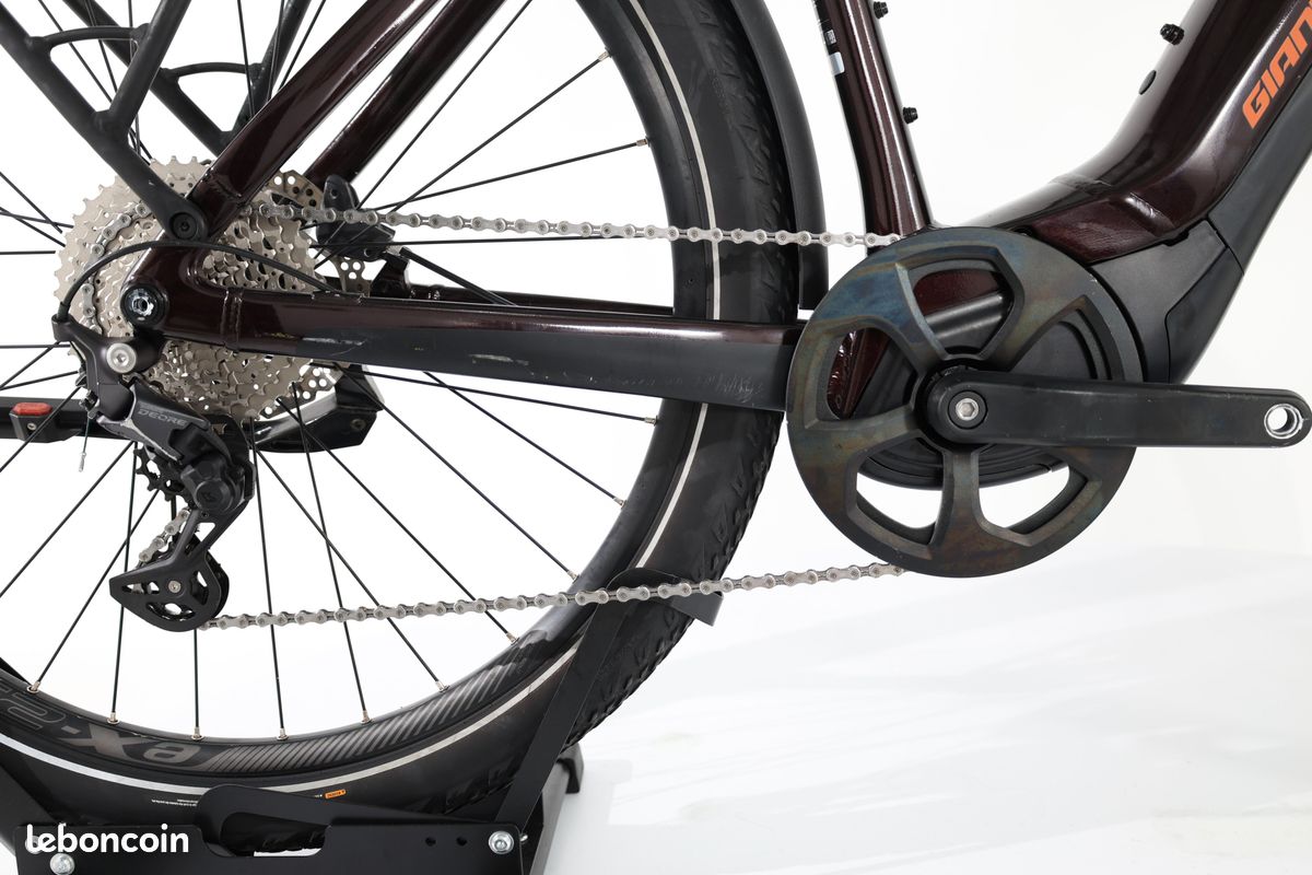 GIANT Explore E+ 1 GTS 2023 Taille XXL - Vélo Vtc Électrique | Disponible à la location (image 4)