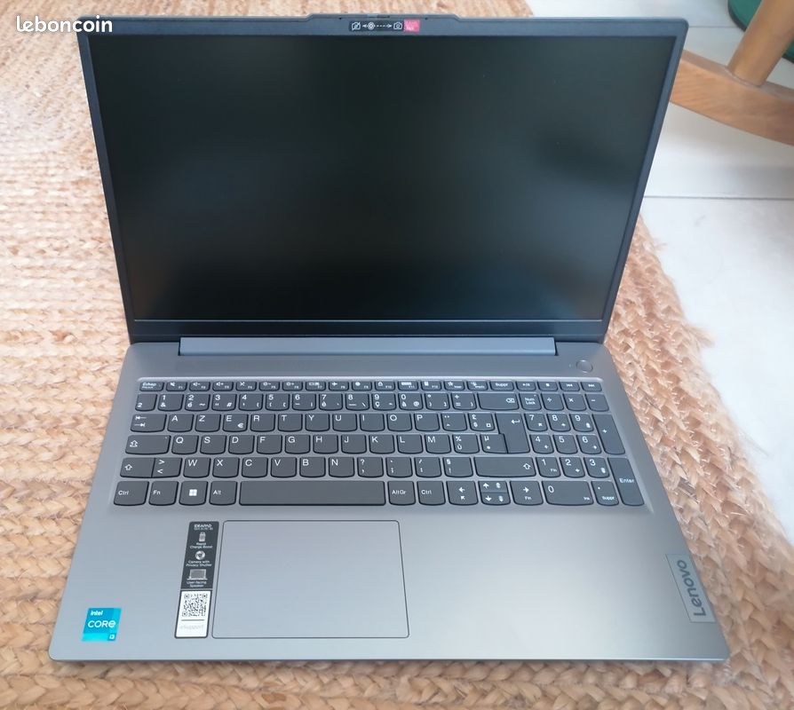 Ordinateur portable Lenovo 15,6” FHD – i3 / 8 Go / 512 Go SSD – NEUF (image 1)