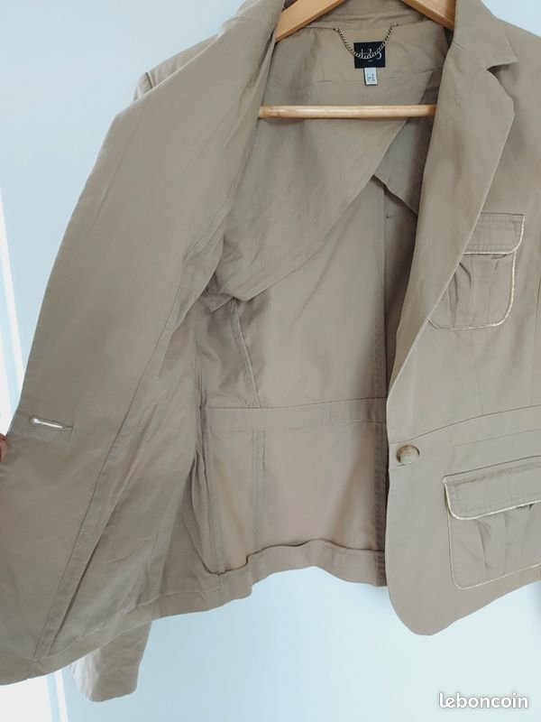 Tailleur veste 38 et jupe 40 Maison 1 2 3 beige et doré (image 14)