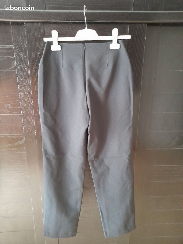 Pantalon noir Taille 38 (image 3)